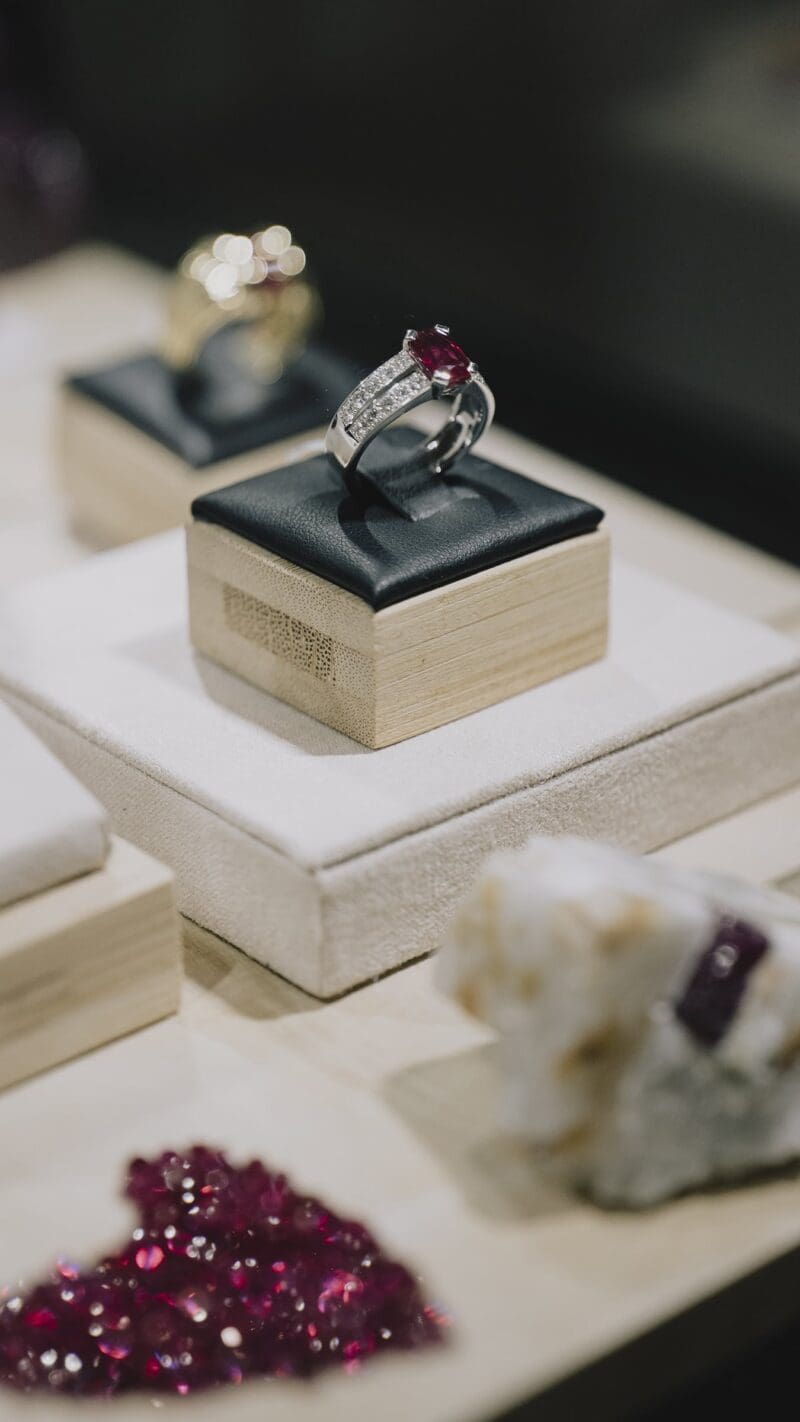 Joaillerie Cinq C : la passion dans les gemmes